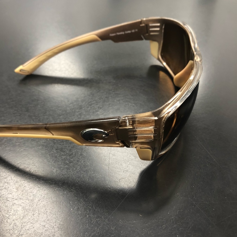 Costa 🕶 🕶